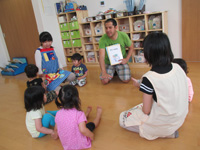 名古屋市緑区のすくすく浦里保育園英語保育の様子